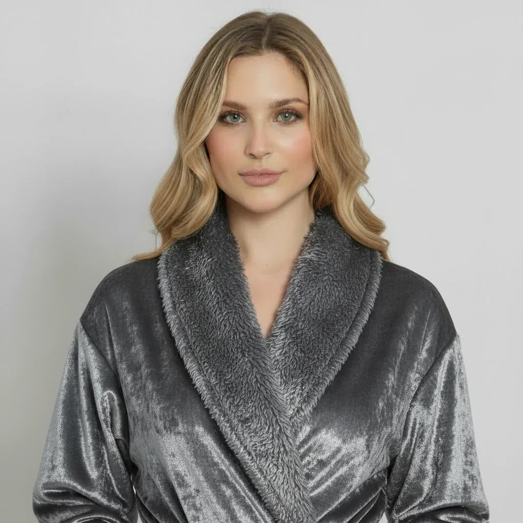 Ultra Soft Plush Women's Bathrobe